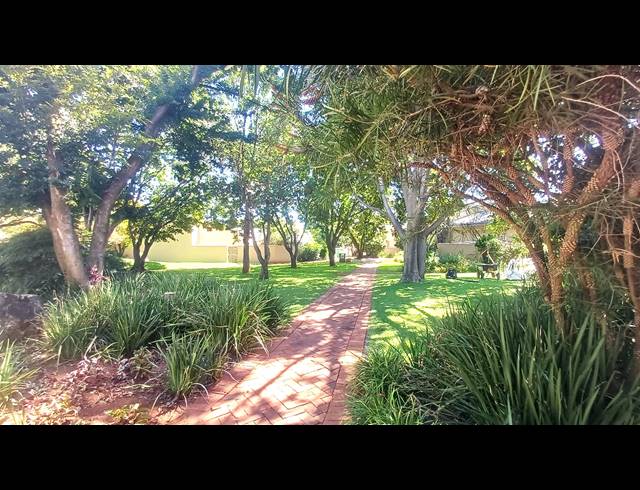 3 BEDROOM SECTIONAL TITLE FOR SALE IN DIE HOEWES